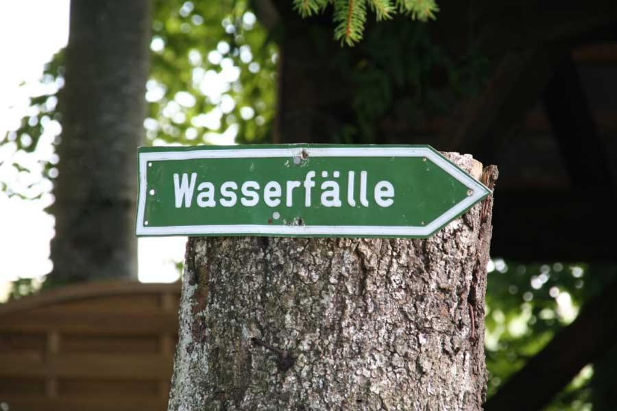 Bed And Breakfast - Die Aelplersuit Fuer Backpackers Im Berghuesli Linthal Exterior foto